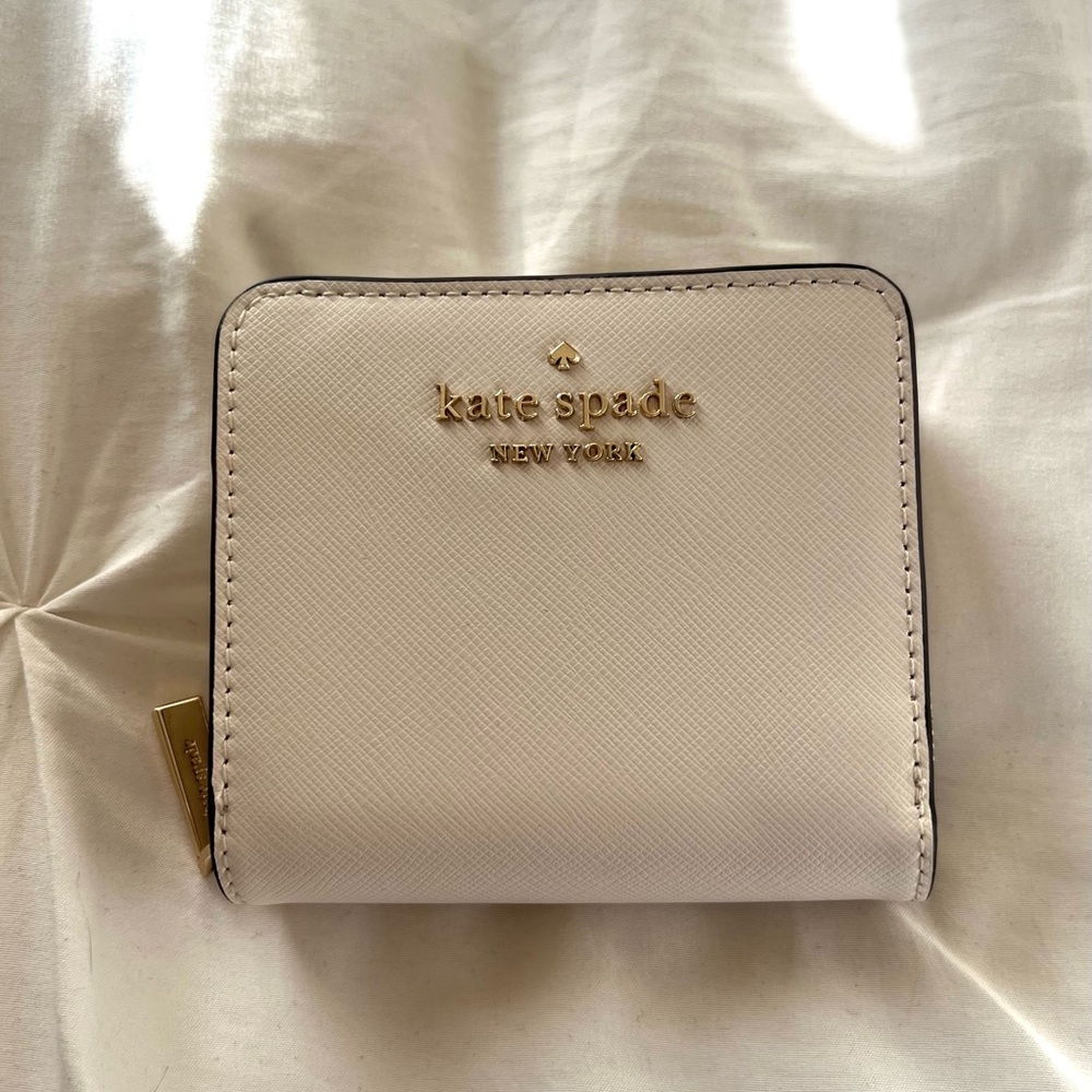 NWT White Kate Spade Mini Wallet